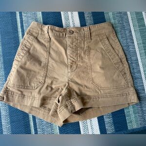 Old Navy Tan Cargo Shorts Classic Design
